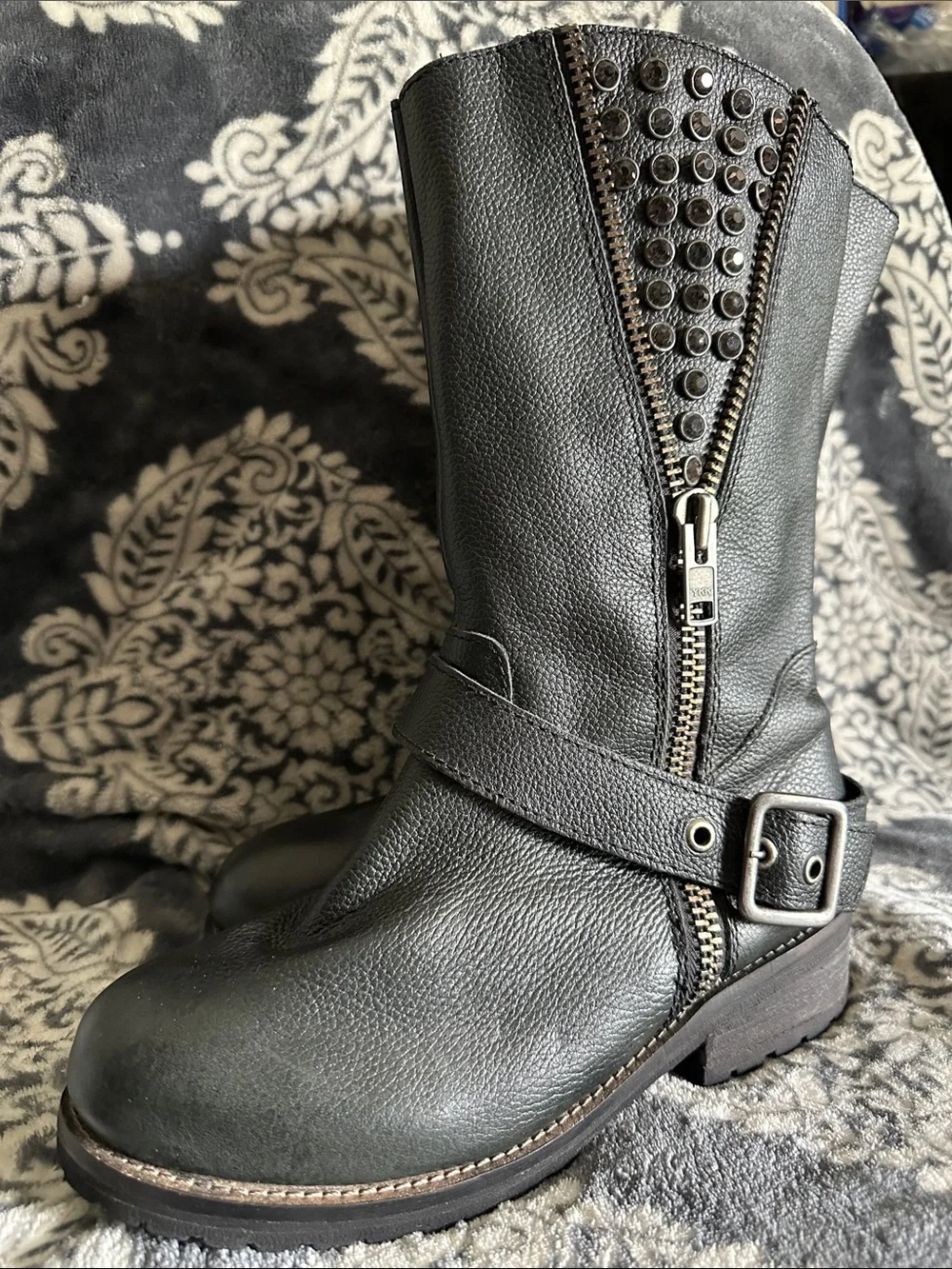 Corral great shape rhinestone studded black leather buckle zip mid calf boots